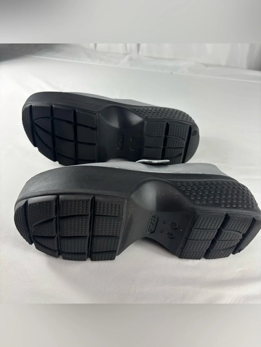 CROCS Metallic Silver Mary Jane Platform Clogs